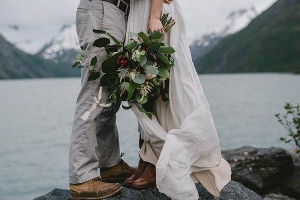 Hochzeit - Alaskan Elopement Inspiration At Portage Lake