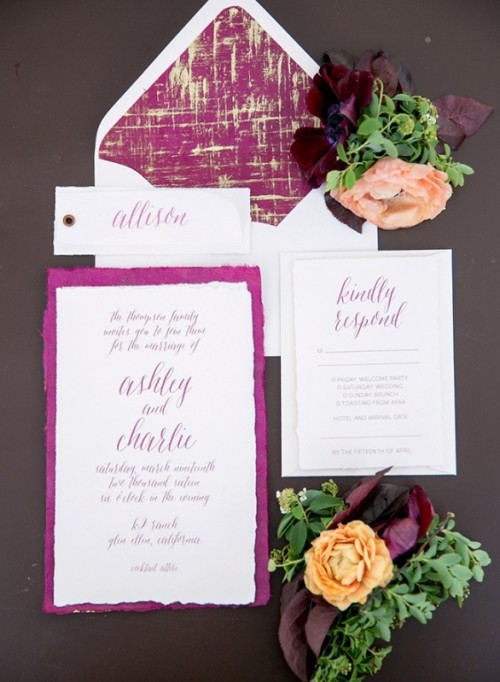 Mariage - Berry Hued Wedding Theme for Chic Outdoor Wedding