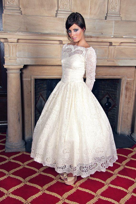 Mariage - Modest Wedding Gowns For The Tznius Jewish Bride