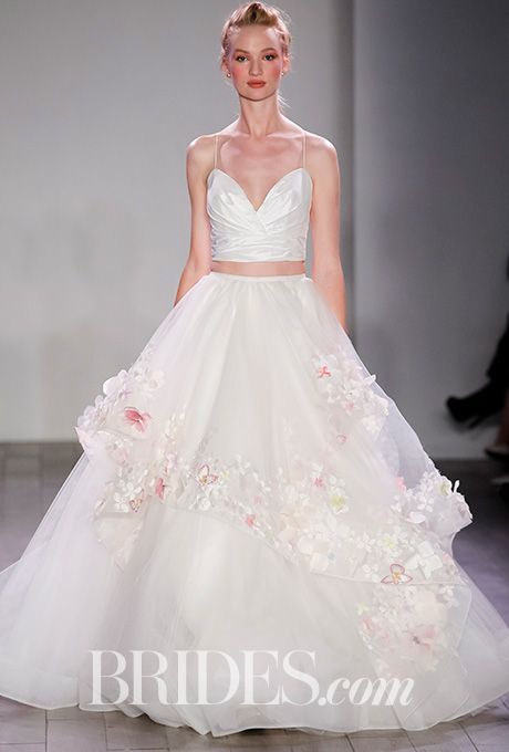 Свадьба - Hayley Paige Wedding Dresses - Spring 2016 - Bridal Runway Shows - Brides.com
