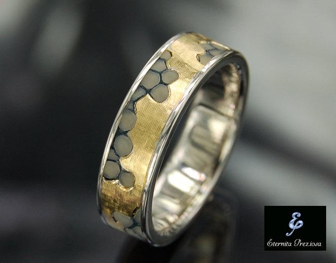 زفاف - Unique Wedding & engagement Ring ,Handmade Engagement Ring, Gold wedding band , Mens Engagement band, 18K yellow gold ring with Leather 