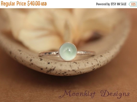 Mariage - ON SALE Delicate Aquamarine Engagement Ring - Bezel-Set Solitaire in Sterling - Aquamarine Promise Ring - Unique Engagement Ring - March Bir