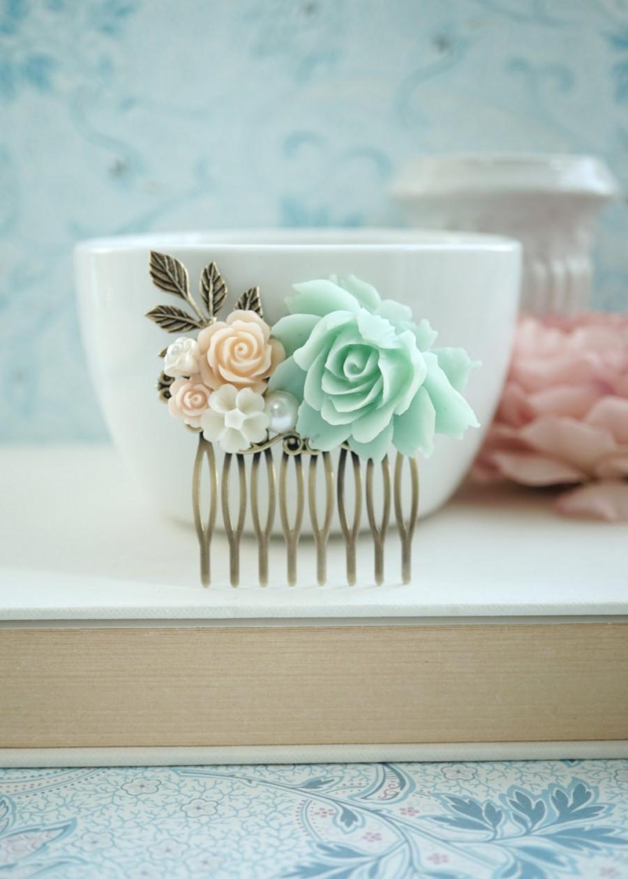 زفاف - Mint, Peach and Ivory Flowers, Pearl Antiqued Brass Hair Comb. Mint and Peach Wedding Bridesmaid Gifts, Wedding Bridal, Mint Wedding