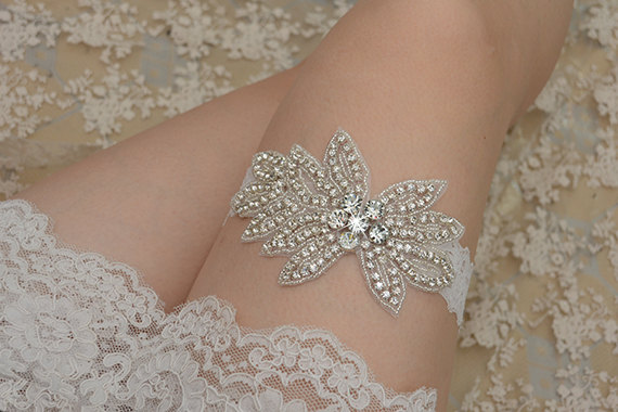 Mariage - crystal bridal garter, rhinestone garter, vintage chloe bridal garter, wedding garter set, beaded wedding garter