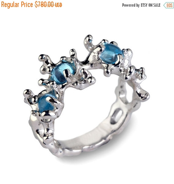 Mariage - 20% off SALE - BETWEEN The Seaweeds 14k White Gold Ring, Gold Blue Topaz Ring, Unique Gold Ring, Organic Gold Ring