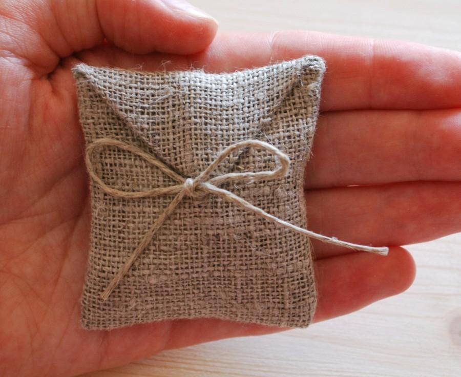Wedding - Linen favor / gift  / candy envelope style bags. Wedding favors. Burlap bags Size : 2.5 inch x  2.25  inch Set of 100