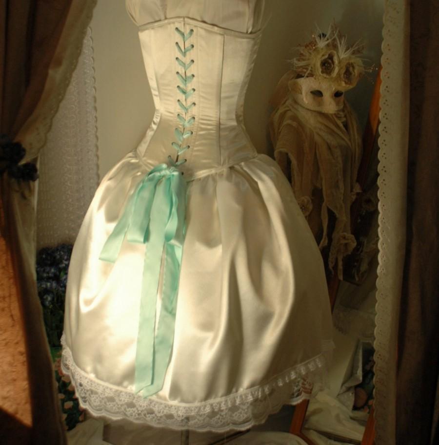 Mariage - Alice inspired satin wedding gown