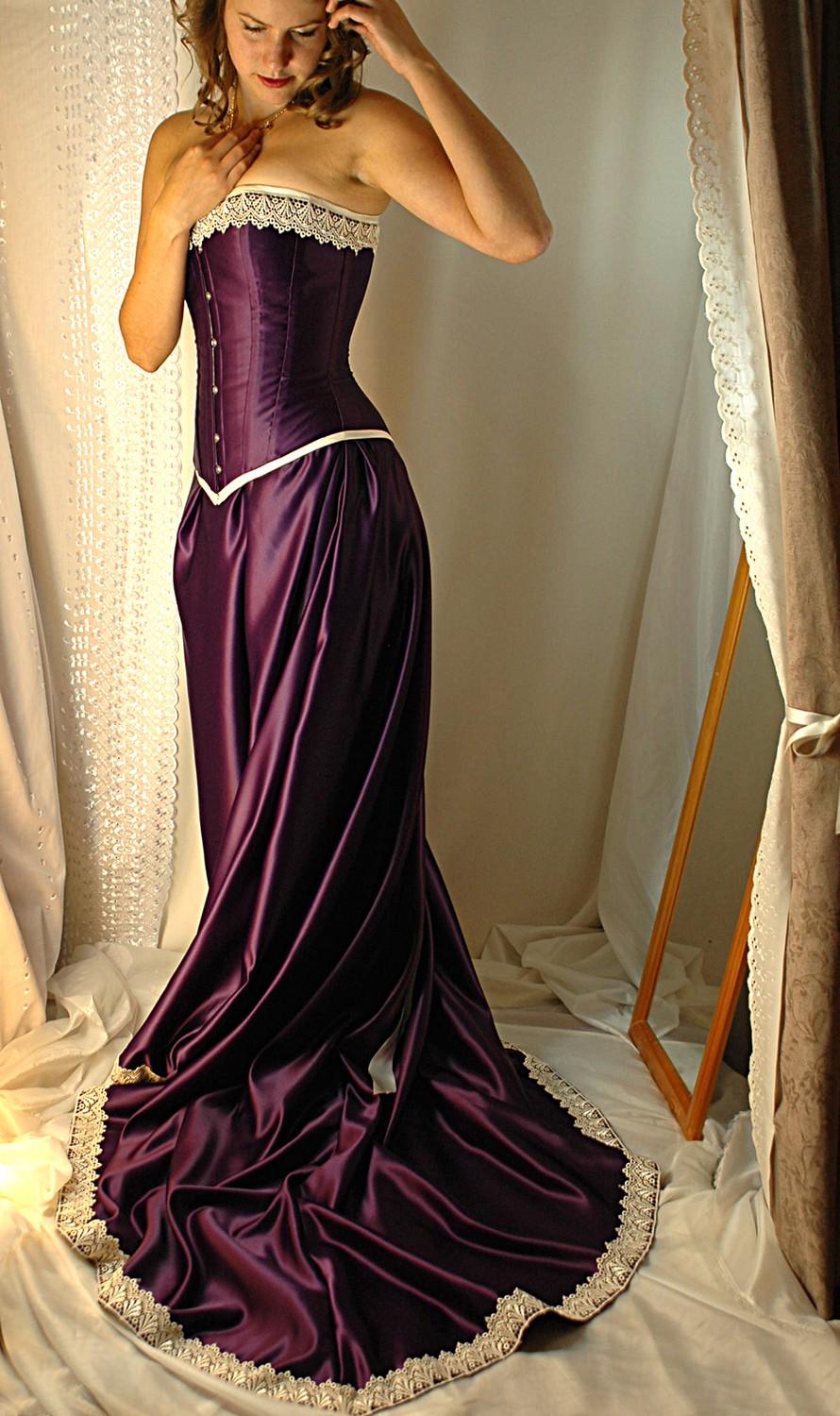Hochzeit - Guinevere - Custom made cadbury purple and antiqued ivory corset gown