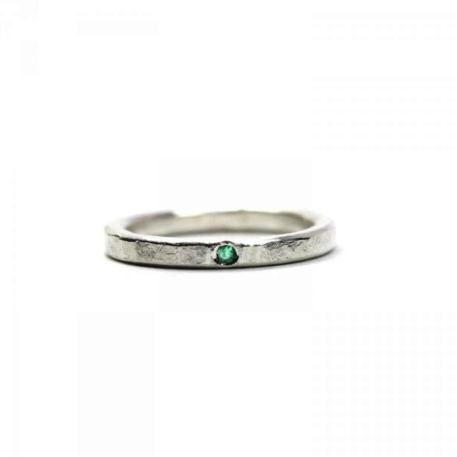 Wedding - Delicate Silver Emerald Wedding Ring Hammered Green - Beryl Dab