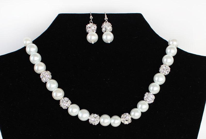 Hochzeit - SALE - Pearl necklace and earrings with rhinestones bridesmaid jewelry set bridesmaid gift bridal jewelry gift for her wedding
