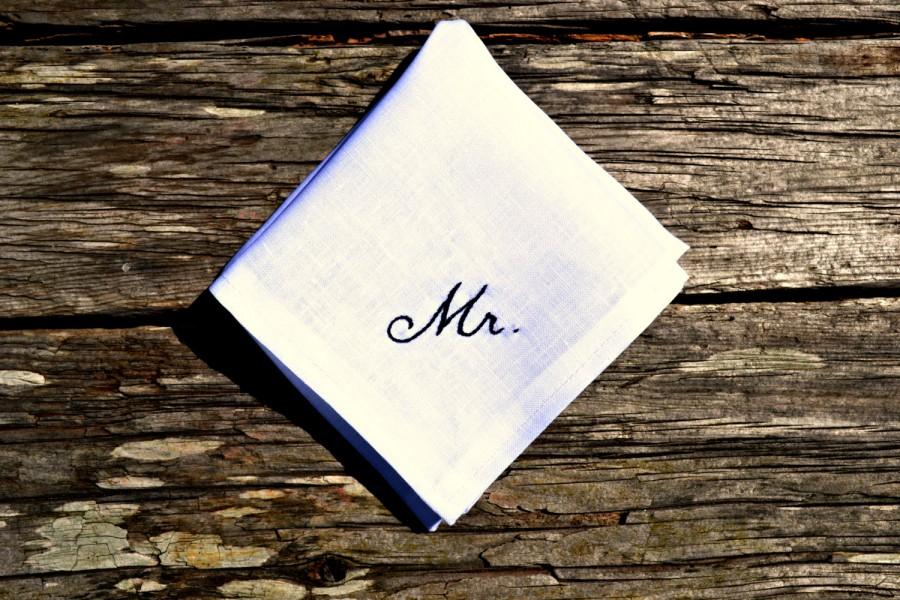 Mariage - New Groom Handkerchief, Wedding Hankerchief for Men, Mr. Hand Embroidered Hankie, Wedding Pocket Square for Men, Linen Wedding Handkerchief