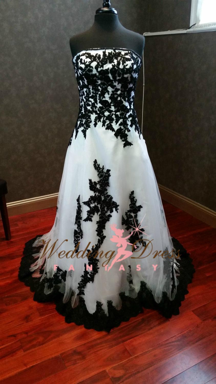 Hochzeit - Gorgeous Black and White Wedding Dress Strapless