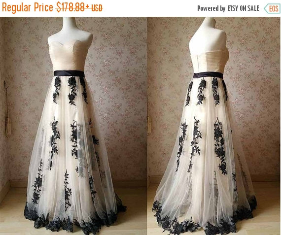 Hochzeit - Ivory Bridesmaid Dress. Lace Tutu Bridesmaid Dress. Strapless Wedding Dress. 2015 Floor Length Prom Dress. Flower Embroidery Custom Size