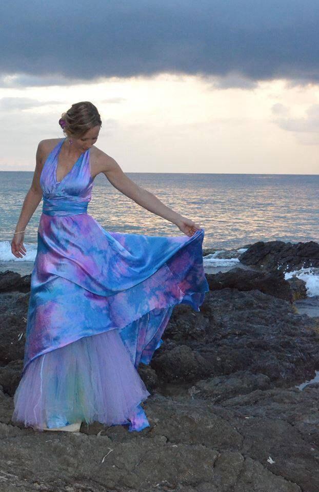 Hochzeit - ocean blue halter wedding dress with soho train and crinoline
