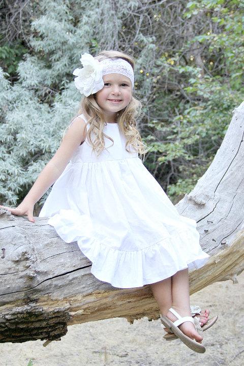 Mariage - Girls white dress, ivory, Solid Pink, toddler, beach dress, summer girls, affordable, sizes 12/18 months,2t,3t,4t 5,6,7,8