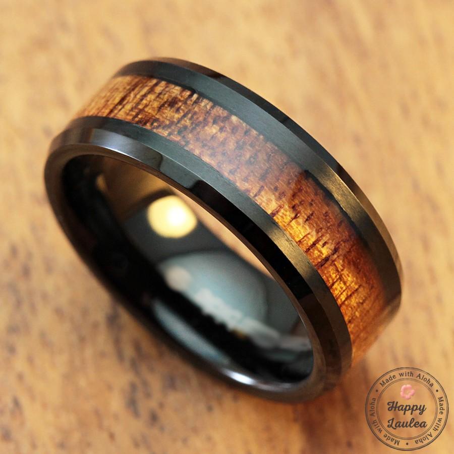 Hochzeit - Black Tungsten Carbide Ring with Koa Wood Inlay (8mm width, Black IP, Beveled Edge)