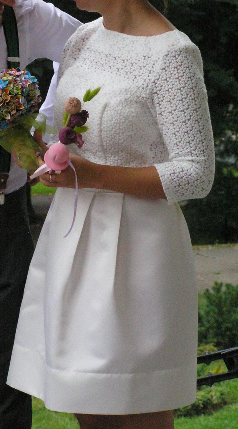 Mariage - Short Wedding Dress / Ivory Wedding Dress  / Lace embroidered cotton dress / Elegant dress
