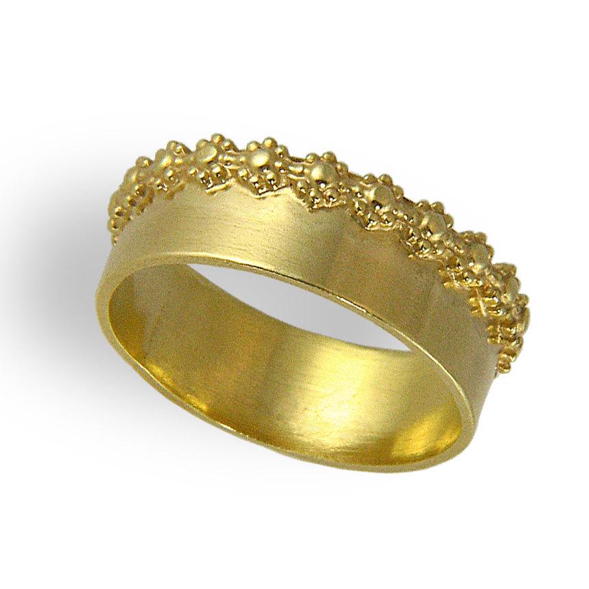 Hochzeit - Crown Wedding Ring , Flowers Wedding Band , Queen Ring , Unique Wedding Band , 14K Yellow Gold Ring , Handmade Ring , Gold Crown Ring