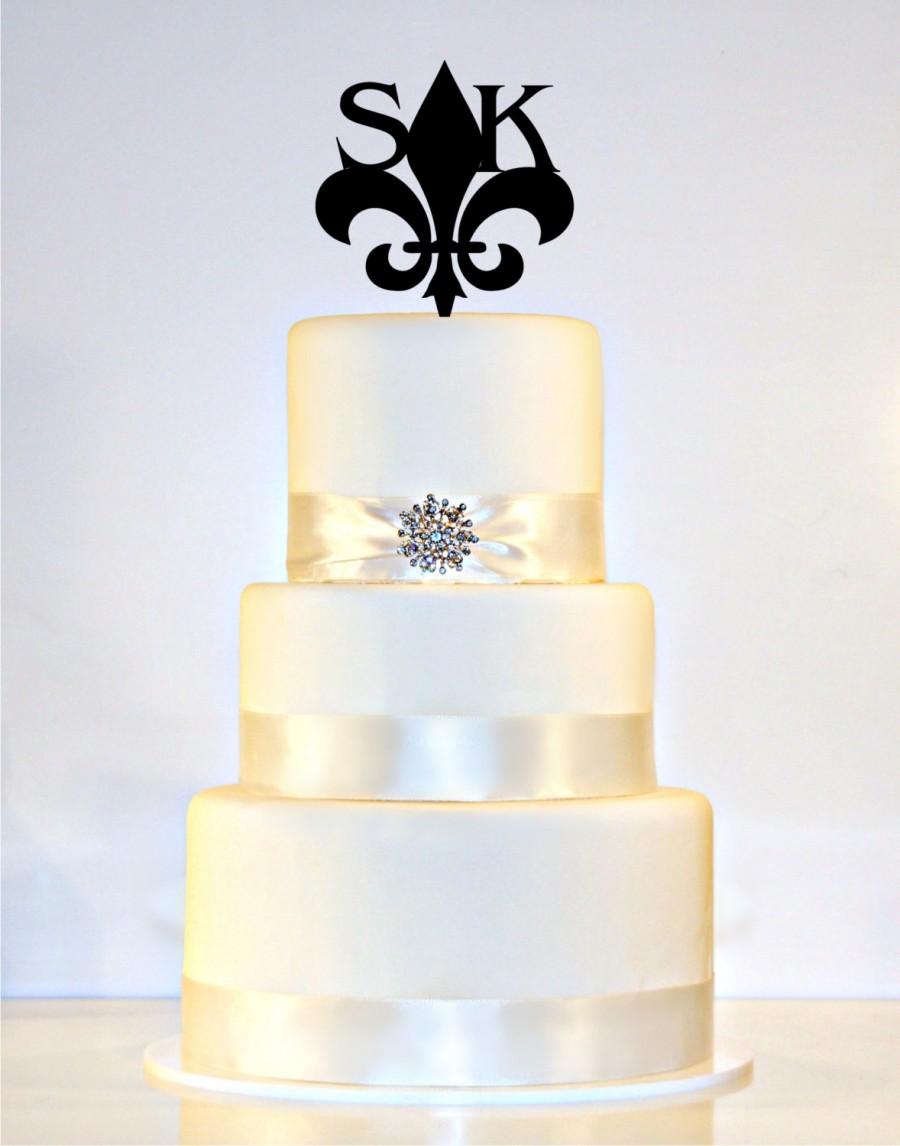 زفاف - Fleur de Lis Monogram Wedding Cake Topper with YOUR INITIALS A B C D E F G H I J K L M N O P Q R S T U V Q X Y Z
