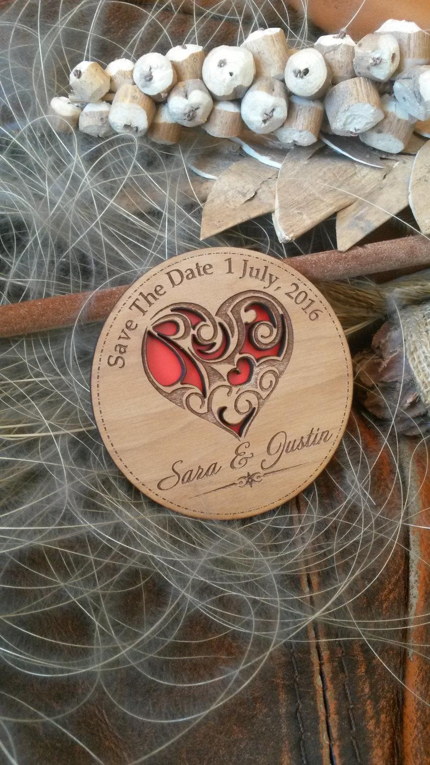 Mariage - Wood Save-The-Date Magnets (30)  / Engraved Personalized Wooden magnets / Laser Cut Rustic Handmade Save the Date
