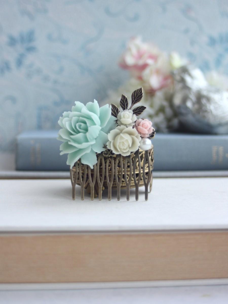 Hochzeit - Mint and Ivory Flower Comb, Brass Leaf Filigree Flower Collage Hair Wedding Comb, Bridesmaid Comb, Woodland Comb Mint Country Nature Wedding