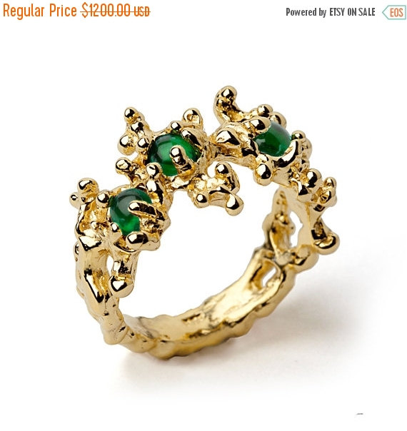 زفاف - 20% off SALE - BETWEEN THE Seaweeds 14k Gold Emerald Ring, Natural Emerald Ring, Unique Gold Ring, Green Emerald Ring
