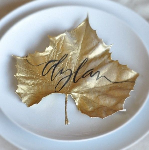 Hochzeit - Thanksgiving: Gold Leaf Place Card (Taryn Cox The Wife)