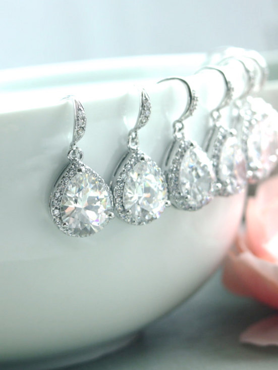 زفاف - 15% OFF Sale - Set of Six, 6 pairs of Pear, Teardrop LARGE LUX Cubic Zirconia White Crystal Wedding Earrings.Bridesmaids Gifts. Bridal Party