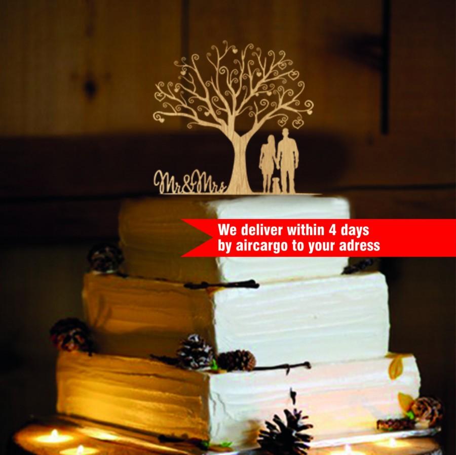 زفاف - Rustic  Wedding Cake Topper - Personalized Monogram Cake Topper - Mr and Mrs - Cake Decor - Bride, Groom and Dog