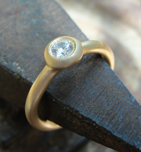Wedding - Diamond Engagement Ring - Gold Engagement Ring - 18k Yellow Gold and Diamond Engagement Solitaire Ring