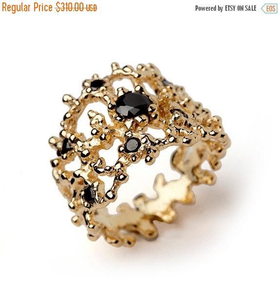 زفاف - 20% off SALE - CORAL Black Gemstone Ring, Black and Gold Ring, Statement Ring, Wide Gold Ring, Nature Inspired Jewelry