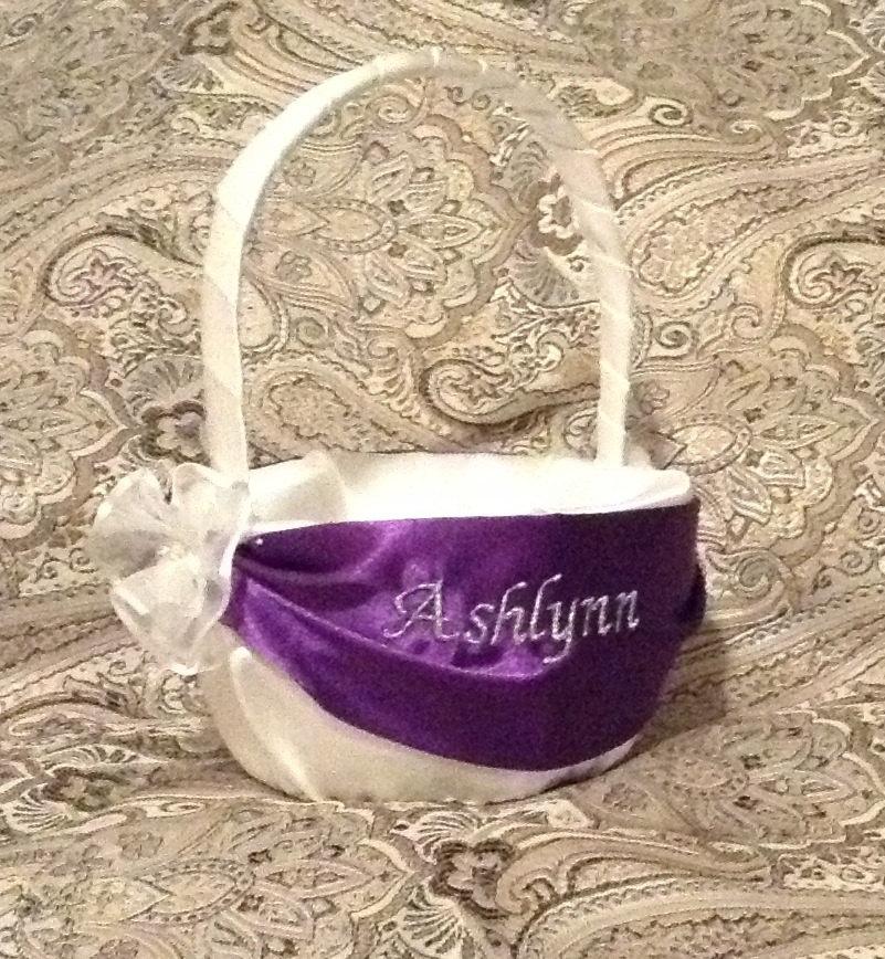 Свадьба - Flower girl basket ivory or white with name or initials embroided