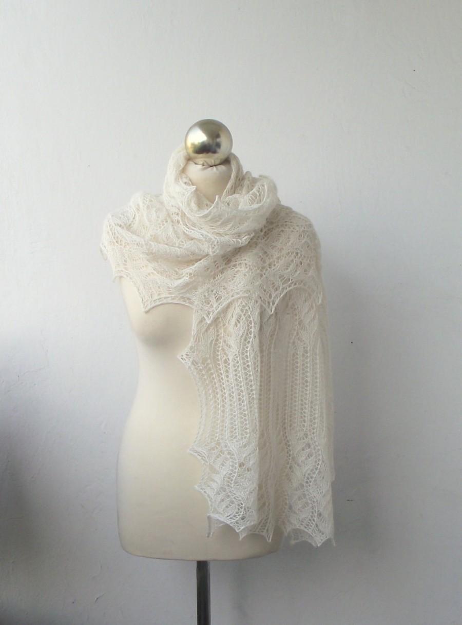 Hochzeit - Very Light Cream lace shawl, hand knitted lace stole,off white wedding  shawl