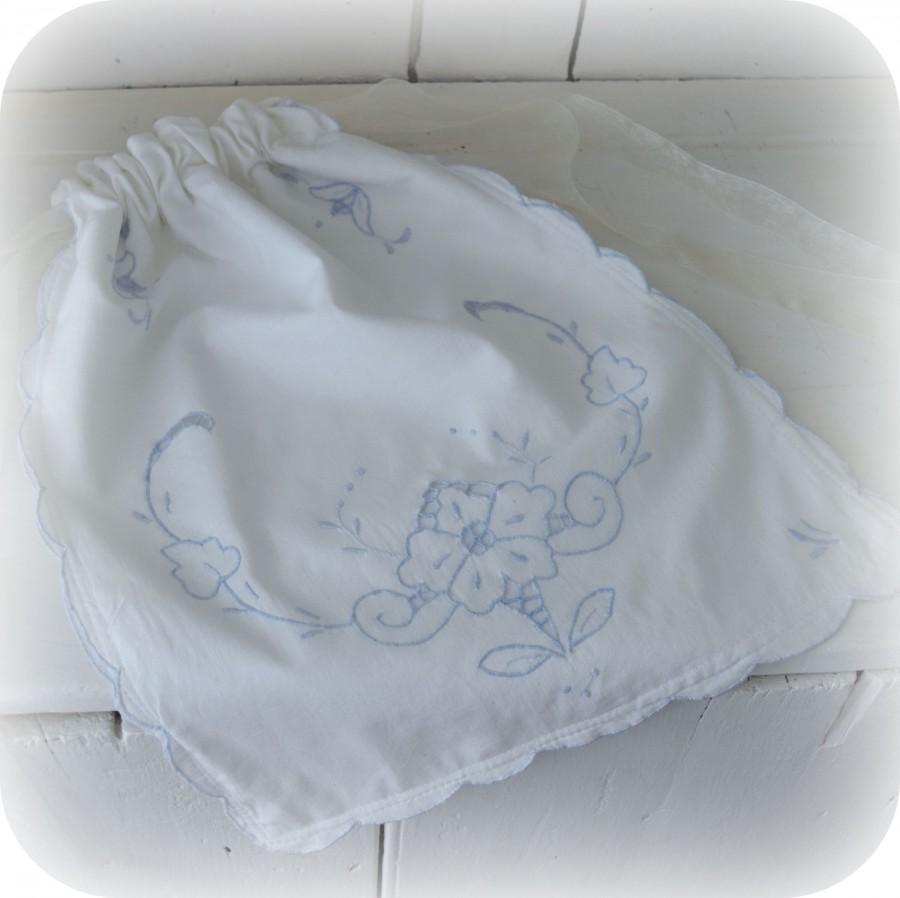 Свадьба - Fabric Gift Bag Bridal Laundry Bag Wedding Card Bag Lingerie Bag made from Finest Vintage