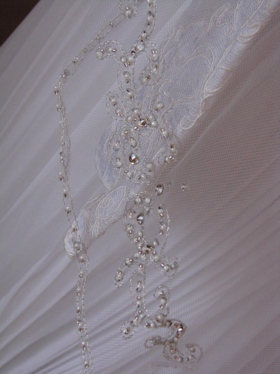 Hochzeit - Antique Style Crystal Silver Pearl Veil One Tier Fingertip Veil