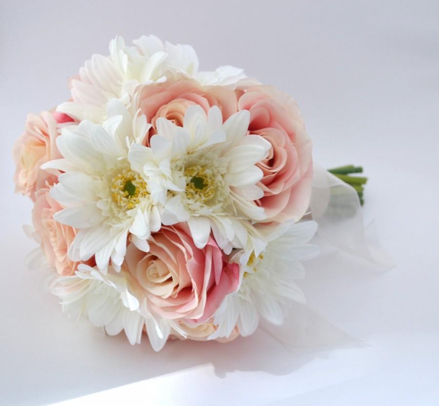 Mariage - Pink Rose and White Gerbera Daisy Bouquet - Bridesmaid Bouquet or Small Bridal Bouquet, Pink and White, Fresh Looking, Artificial Flowers