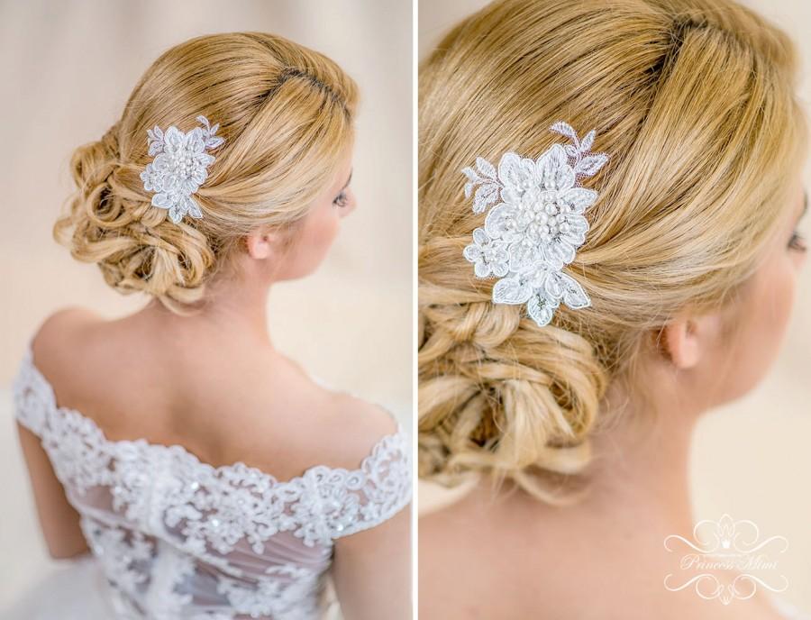 Wedding - Lace Bridal Hair Comb, Wedding Headpiece Fascinator with Beaded Lace in Ivory with Pearls