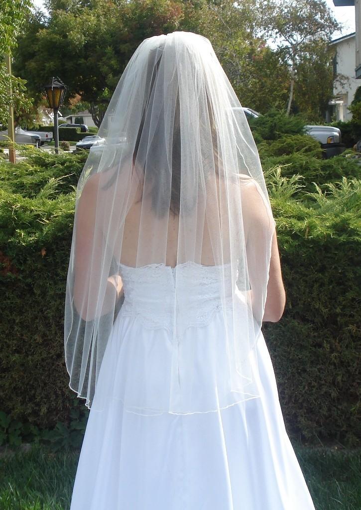 Wedding - One Tier Finger Tip Length Veil With Serged Pencil Edge, Ivory or White - READY TO SHIP in 3-5 Days