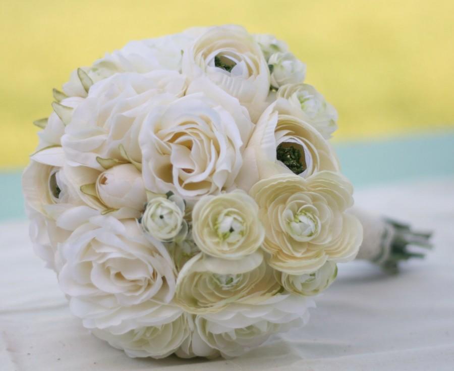 Hochzeit - Silk Bride Bouquet Cream Roses Ranunculus