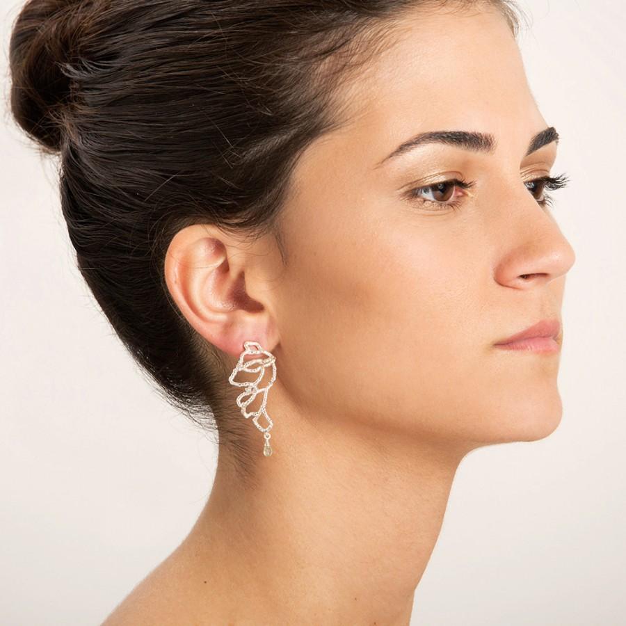 زفاف - Sterling Silver Bridal Earrings, Wing Design with Teardrop Stone or Pearl