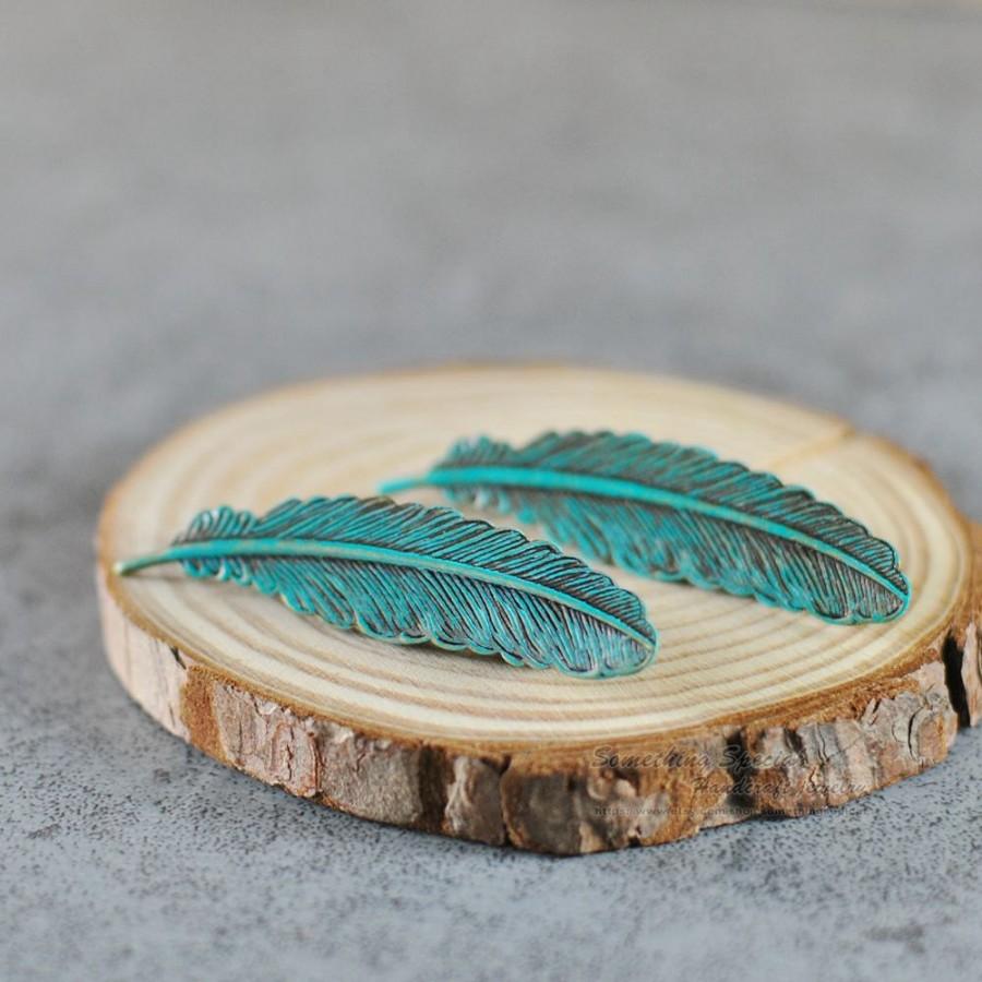 Mariage - Feather hair pin Verdigris Feather hair clip Vintage Rustic turquoise blue patina feather Hair clip Woodland wedding Bridal Hair Accssories