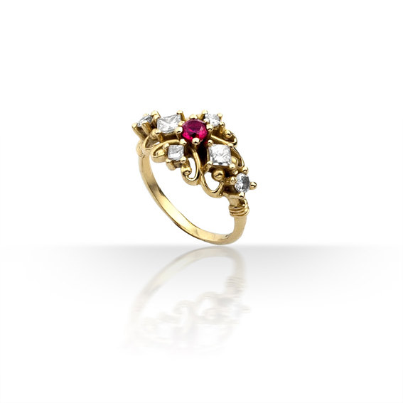 Mariage - Red Ruby Engagement Ring in 14K Gold and Cubic Zircon, July Birthstone Ring, Wedding Ring with Your Birth Gemstone, Custom Wedding Jewelry.