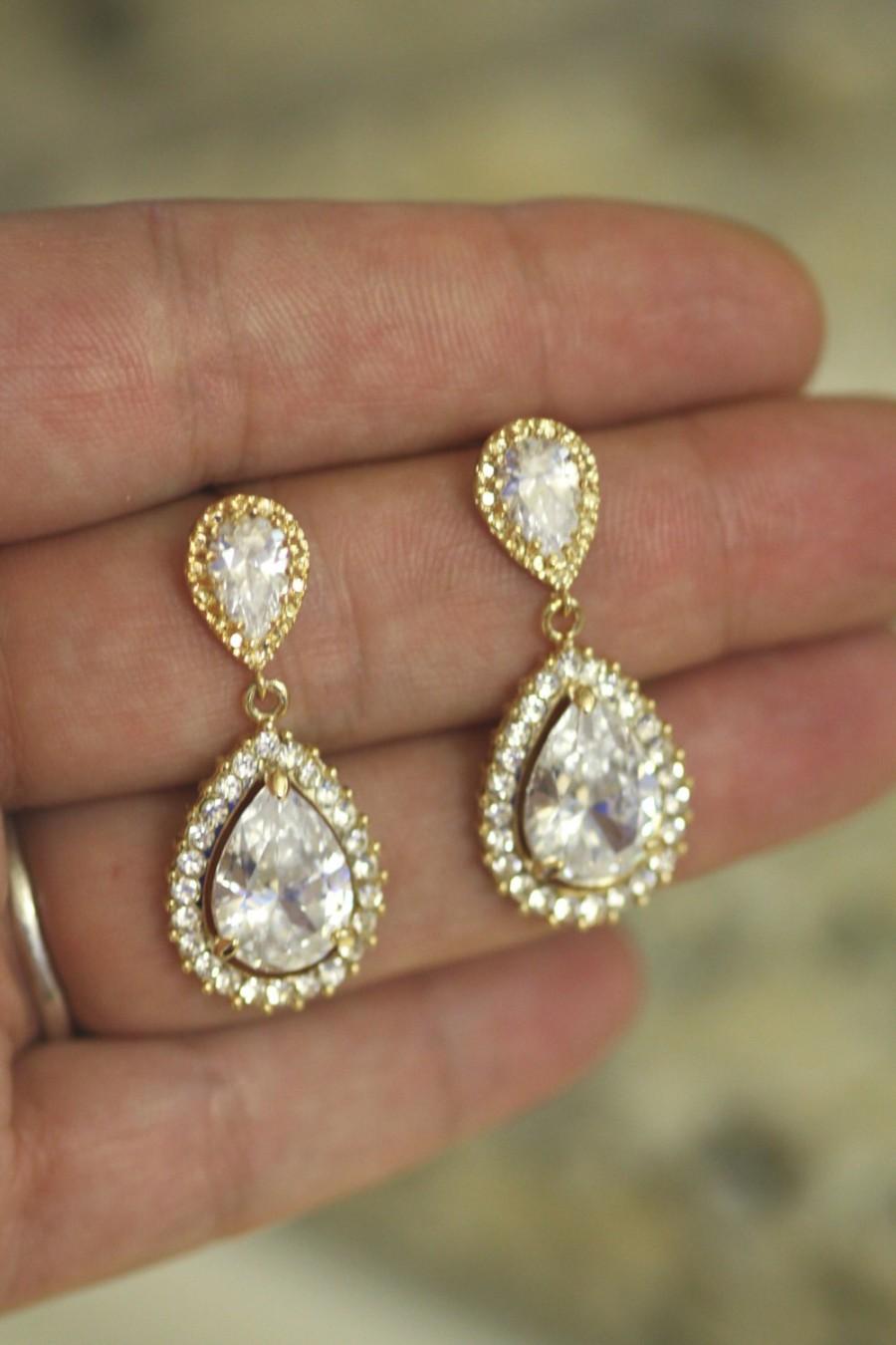 Mariage - Drop Earrings- Swarovski crystal Gold bridal  earrings