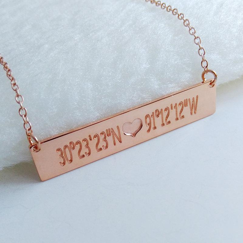 Mariage - Rose Gold Bar Necklace,Custom Name ecklace,Coordinates Necklace,Monogram Bar Necklace,Engraved Bar Necklace,Latitude Longitude Jewelry