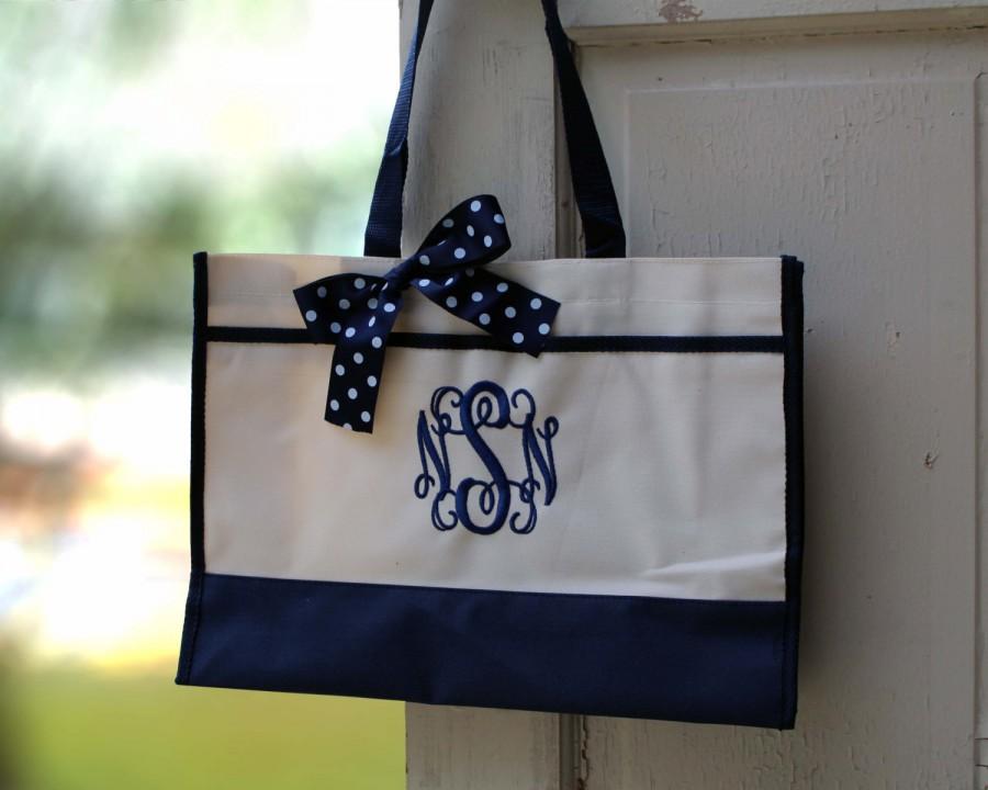 Hochzeit - Monogrammed Tote Bag Monogrammed Tote, Bridesmaid Tote, Personalized Tote Wedding