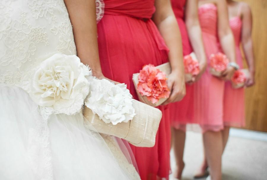 زفاف - Coral peach wedding clutch, bridesmaids clutches, Wedding gifts, Silk Purse, Wedding bags, Personalized Gifts, Bridesmaid Purses, Makeup bag