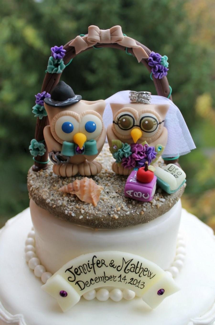 زفاف - Owl cake topper with arch and sand base, beach wedding, job cake topper, police and teacher