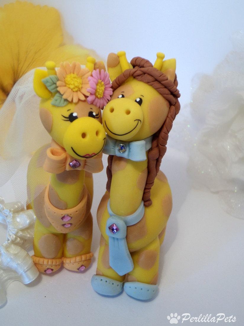 Wedding - Giraffe cake topper personalized wedding cake, with banner