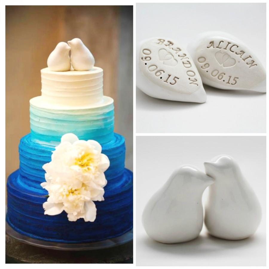 Hochzeit - Personalized Porcelain Cake Topper Birds, Anniversary Gift, Handmade Pottery Cake Topper