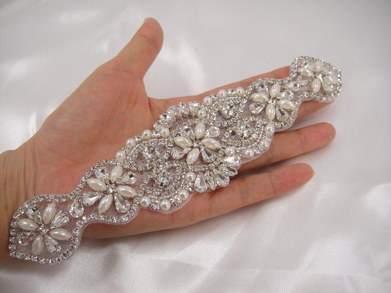 Mariage - Rhinestone applique, Diamante Applique,crystal Pearl applique for Bridal Sash, Bridal Applique, wedding applique, pearl beaded, wedding belt